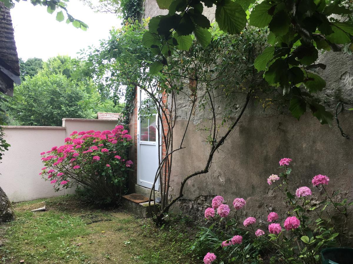 Gite "Le Havre De Marie" Lailly-en-Val Exterior photo